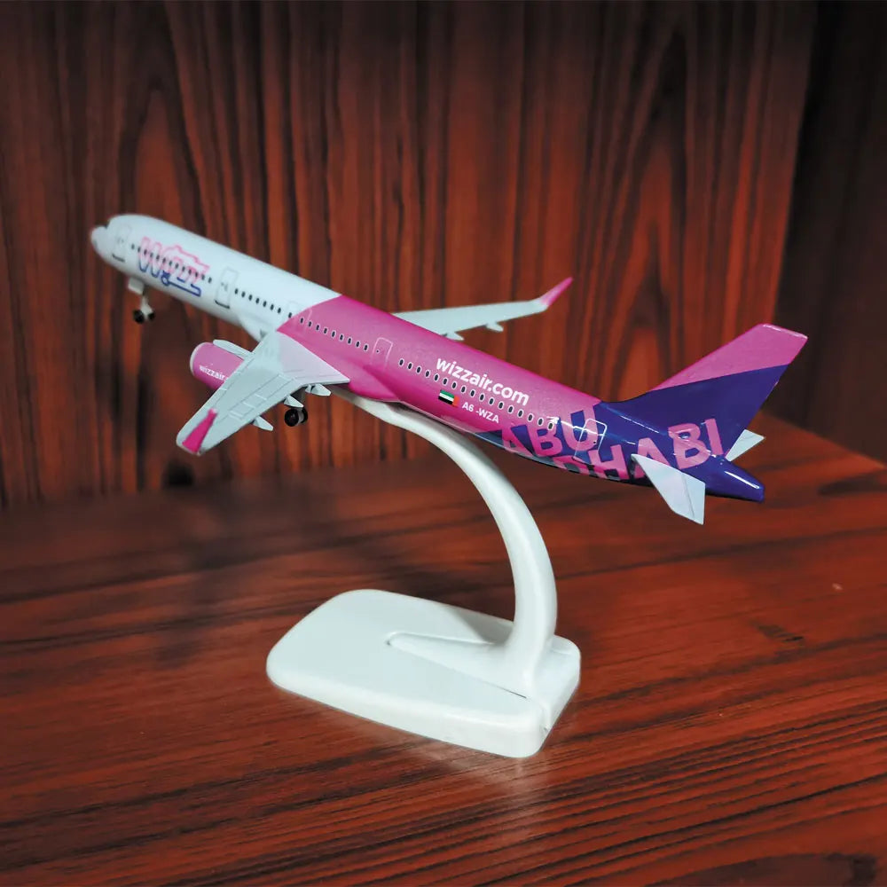 20cm Wizz Air A321 Airliner Metal Model