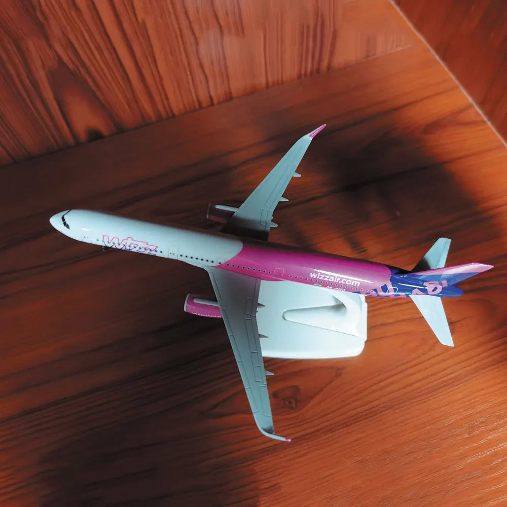 20cm Wizz Air A321 Airliner Metal Model