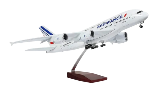 1:160 Scale Multiple Airline/Aircraft Diecast Models  - Multiple Airlines with LED Lights